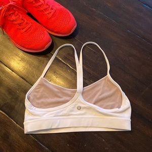Lululemon Flow Y Nulu Bra. Light Support, A–C Cups